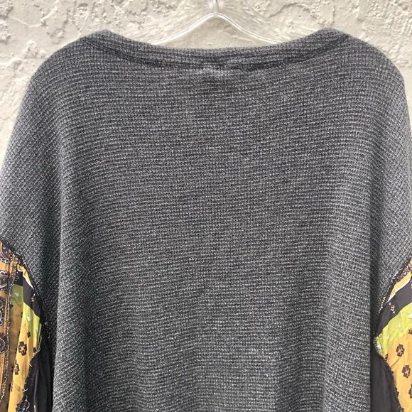 WE THE FREE PEOPLE Blossom Thermal Long Sleeve Size Small (Runs large) - Picture 7 of 11
